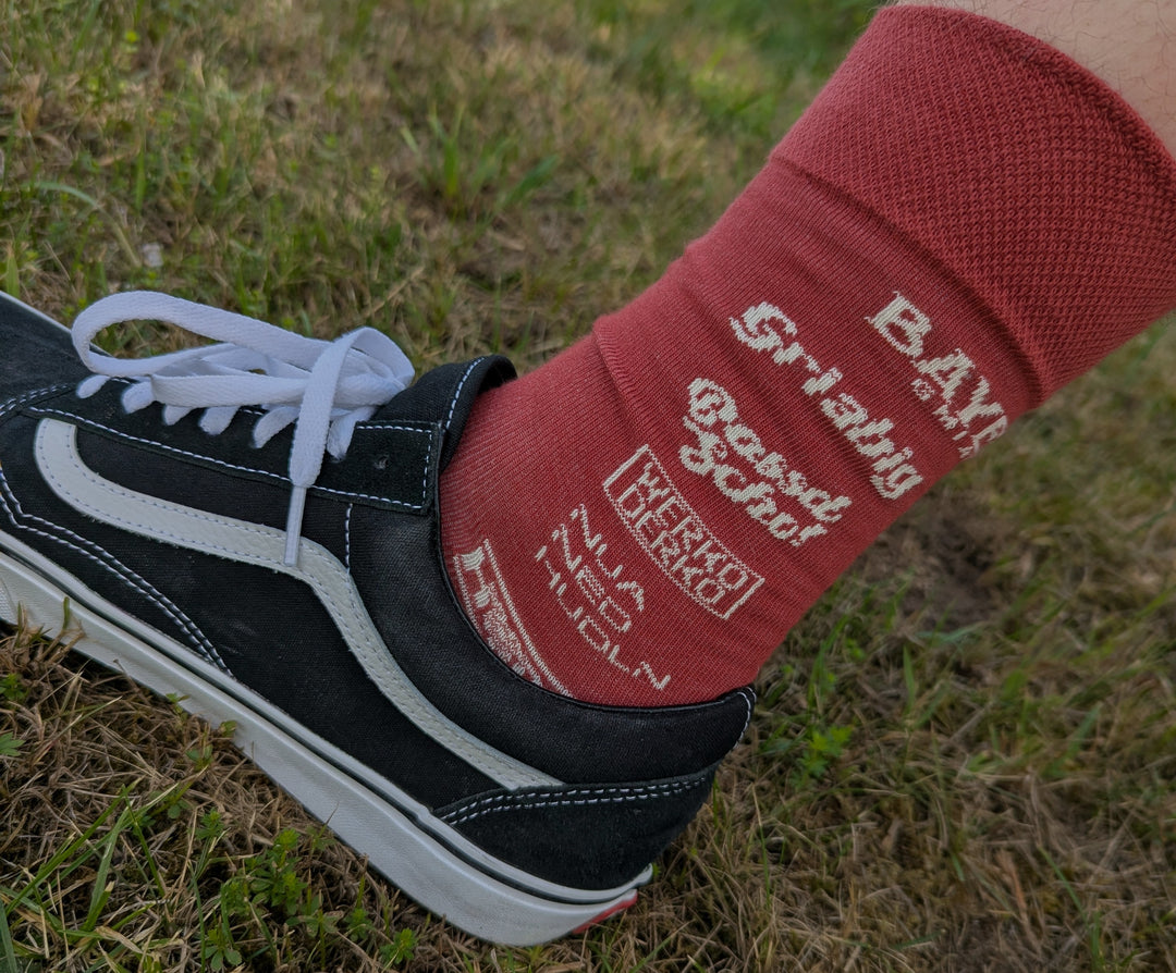 Bayerische Gmiatlichkeit - Socken - Rot