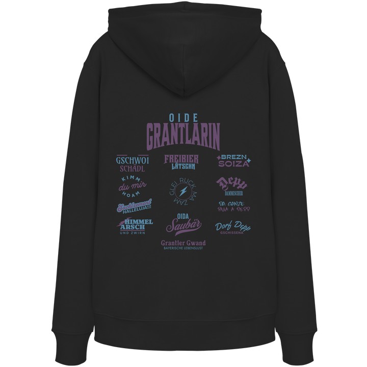 Schwarzer Hoodie mit großem Backprint „Oide Grantlarin“ und verschiedenen bayerischen Dialektbegriffen wie Gschwoi Schädl, Freibier Låtschn, Brezn Soiza, Oida Saubär und Dorf Depp von Grantler Gwand.
