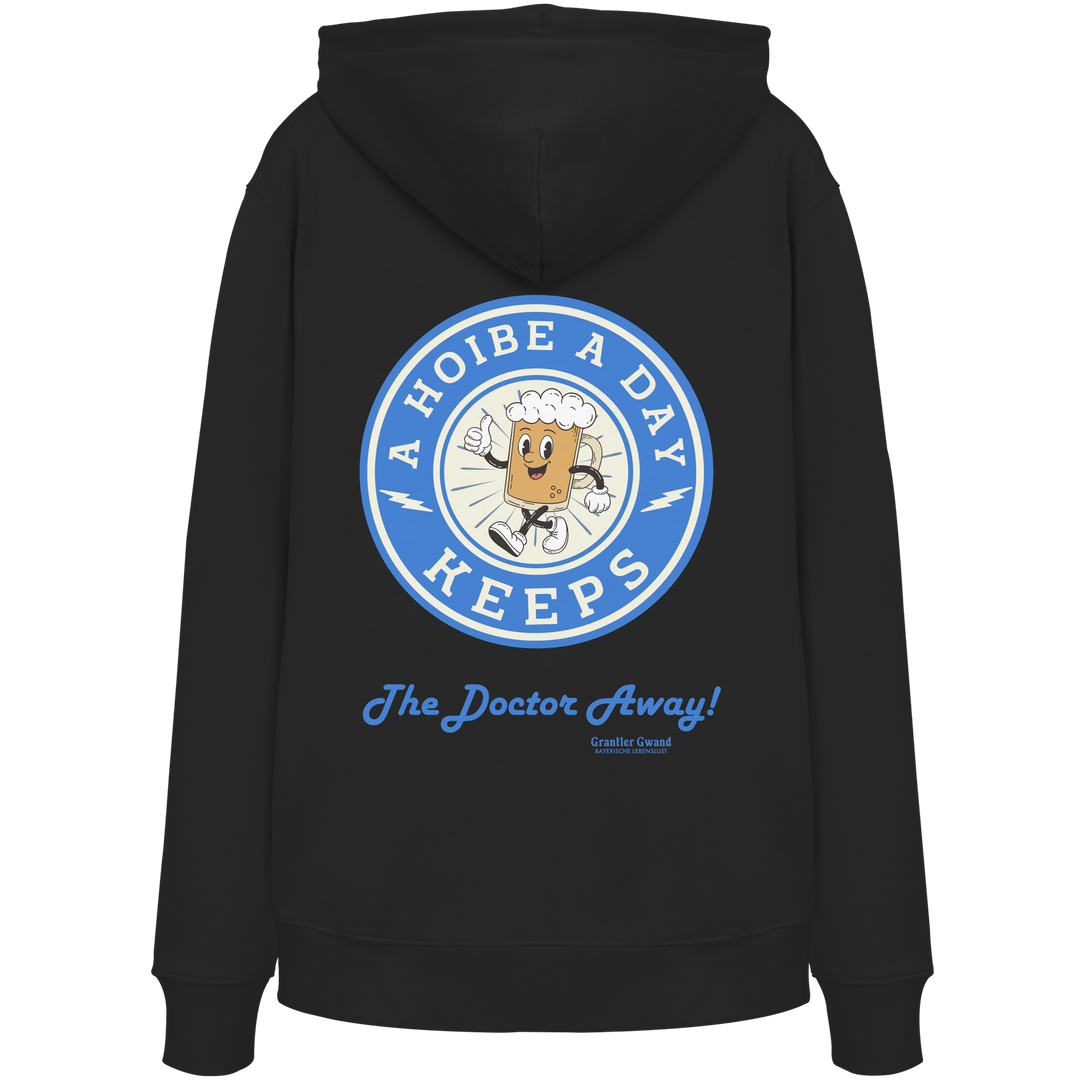 Schwarzer Unisex-Hoodie mit großem Backprint „A Hoibe A Day – Keeps the Doctor Away“ im Retro-Bierdeckel-Design mit blauen Akzenten. Hochwertiger Kapuzenhoodie für Biergarten, Volksfest und bayerische Streetwear. Designed und bedruckt in Bayern von Grantler Gwand.