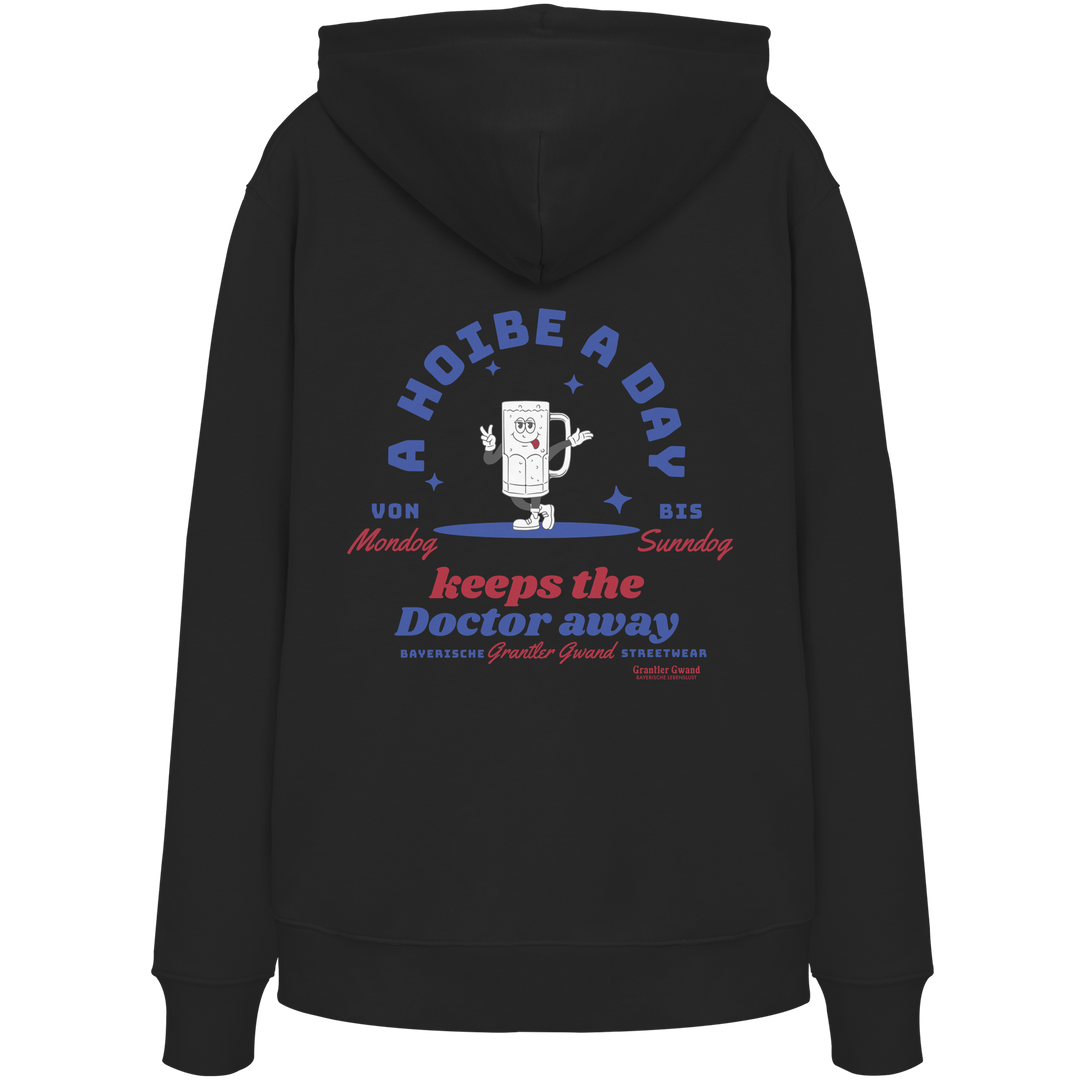 Schwarzer Hoodie mit Bierkrug-Illustration und Schriftzug "A Hoibe a Day keeps the Doctor away" im modernen bayerischen Streetwear-Design von Grantler Gwand.