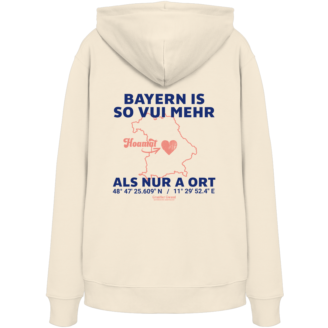 Cremefarbener Unisex Hoodie von Grantler Gwand mit blauem Backprint „Bayern is so vui mehr als nur a Ort“, Herzsymbol und Bayern-Silhouette – bayerischer Streetwear Hoodie.