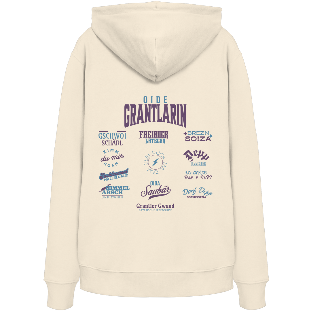 Naturfarbener Hoodie mit großem Backprint „Oide Grantlarin“ und verschiedenen bayerischen Dialektbegriffen wie Gschwoi Schädl, Freibier Låtschn, Brezn Soiza, Oida Saubär und Dorf Depp von Grantler Gwand.