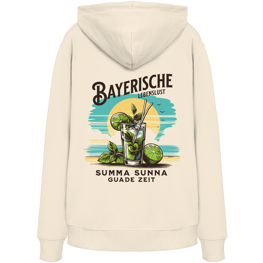 Naturfarbener Hoodie mit großem sommerlichem Backprint „Bayerische Lebenslust – Summa Sunna Guade Zeit“ und farbigem Drink-Motiv.