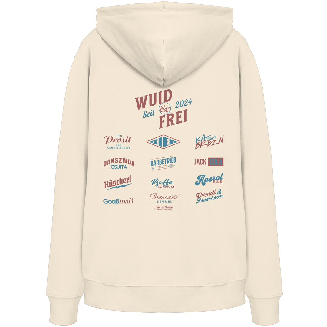 Naturfarbener Hoodie mit großem Backprint „Wuid &amp; Frei seit 2024“ sowie verschiedenen bayerischen Typografie-Designs und Dialektbegriffen.
