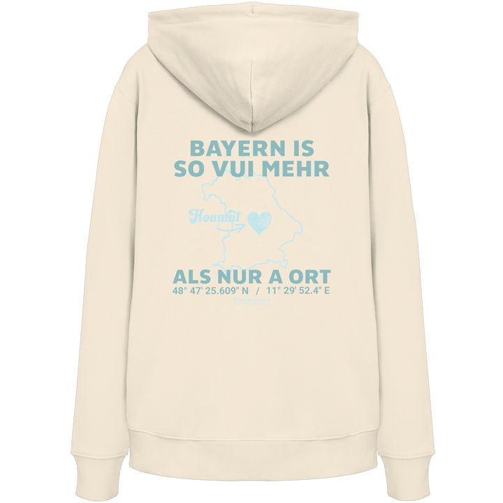 Cremefarbener Unisex Hoodie von Grantler Gwand mit grünem Backprint „Bayern is so vui mehr als nur a Ort“ und Bayern-Silhouette – bayerischer Streetwear Hoodie für Alltag und Volksfest.