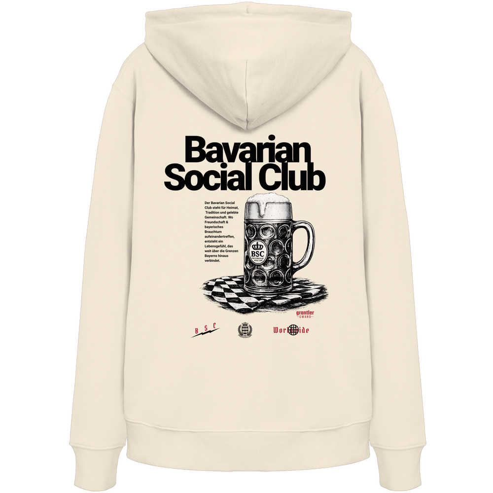 Naturfarbener Hoodie mit großem Bavarian Social Club Backprint, historischem Maßkrug-Motiv und modernem bayerischen Streetwear-Design.