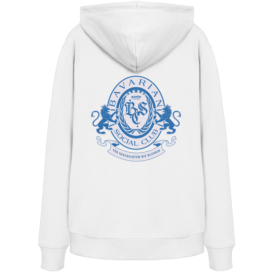 Weißer Hoodie mit großem blauen Bavarian Social Club Wappen auf dem Rücken, Lorbeerkranz, Löwen und hochwertigem bayerischen Streetwear-Design.