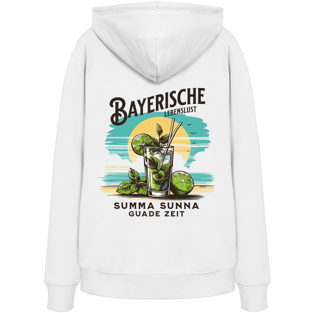 Weißer Hoodie mit großem sommerlichem Backprint „Bayerische Lebenslust – Summa Sunna Guade Zeit“ und farbigem Drink-Motiv.