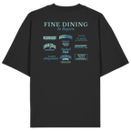 Schwarzes Oversize-T-Shirt in bio Qualität mit grünem „Fine Dining in Bayern“-Backprint – bayerische Streetwear mit humorvollem Motiv rund um bayerische Küche von Grantler Gwand.