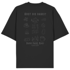 Schwarzes Oversize Shirt mit Backprint „Host ois dabei“ – bayerisches Outdoor-Shirt mit Wander-, Camping- und Bergsport-Motiv von Grantler Gwand.