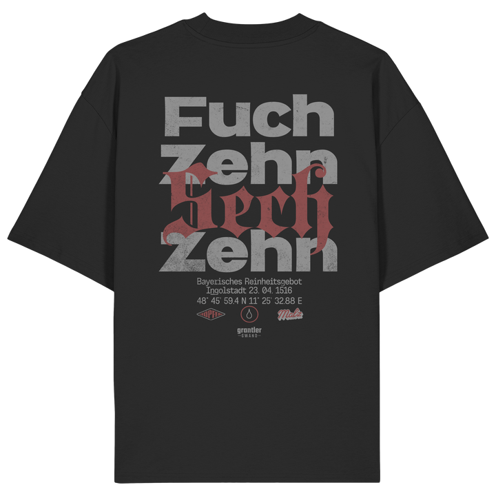 Schwarzes Oversize Shirt mit großem typografischen Backprint „Fuchzehn“ und roten Akzenten, inspiriert vom Bayerischen Reinheitsgebot von 1516.