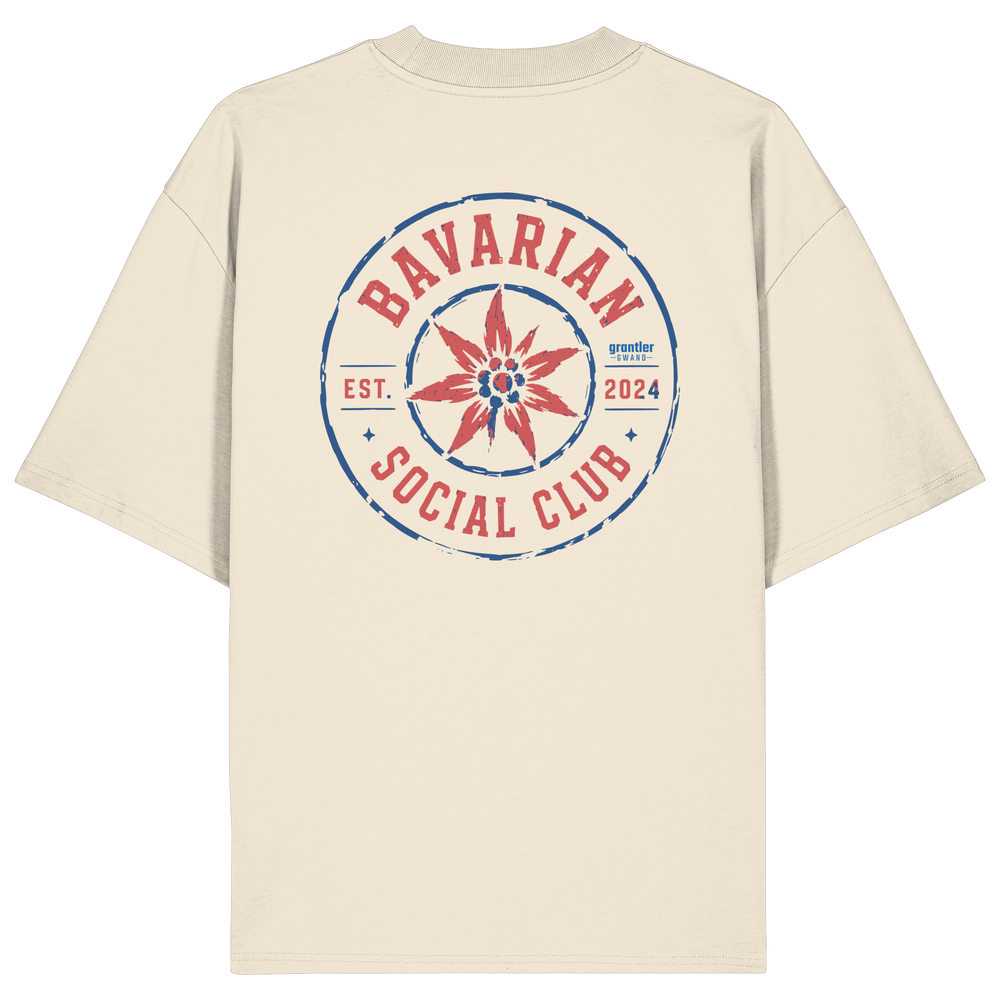 Naturfarbener Oversize T-Shirt mit großem roten und blauen „Bavarian Social Club“-Backprint und Edelweiß im Vintage-Streetwear-Design.