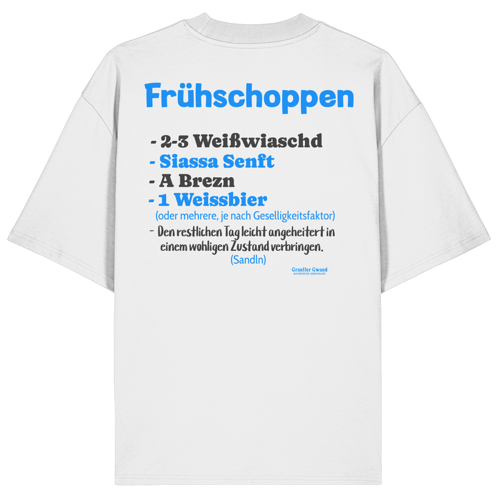 Weißes oversize Shirt mit großem Backprint „Frühschoppen“ und humorvoller bayerischer Anleitung zu Weißwurst, Brezn und Weißbier.