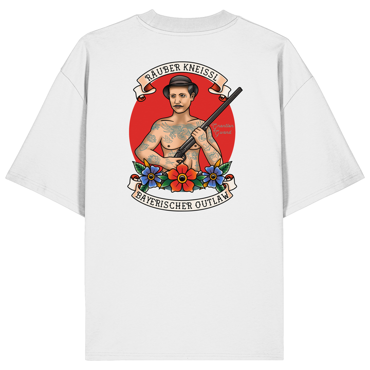 Weißes Oversize Shirt mit Räuber Kneissl Backprint im Tattoo-Style. Unisex Streetwear T-Shirt aus 100 % Bio-Baumwolle mit bayerischem Motiv und großem Rückenprint. Designed und bedruckt in Bayern von Grantler Gwand.
