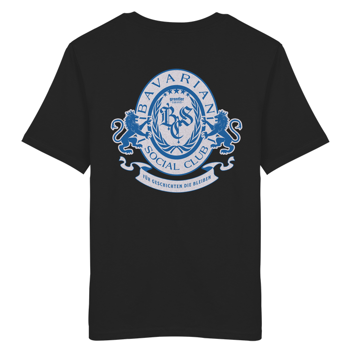 schwarzes T-Shirt mit großem blauen Bavarian Social Club Wappen auf dem Rücken, Lorbeerkranz, Löwen und hochwertigem bayerischen Streetwear-Design.