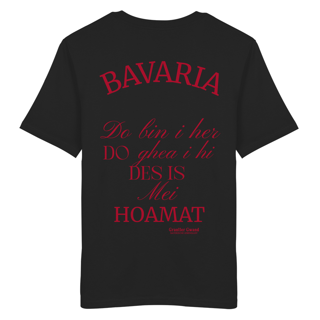 Schwarzes Shirt mit großem Backprint „Bavaria – Do bin i her. Do ghea i hi. Des is mei Hoamat.“ in elegantem Typografie-Design.