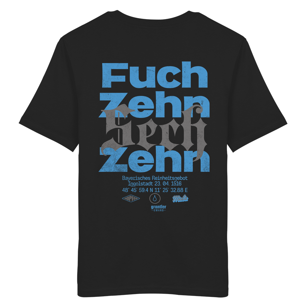 Schwarzes Shirt mit großem typografischen Backprint „Fuchzehn“, modernen blauen und schwarzen Schriftzügen sowie Verweis auf das Bayerische Reinheitsgebot von 1516.