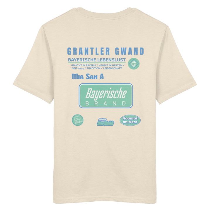 Naturfarbenes T-Shirt mit großem Grantler Gwand Backprint in Blau und Mintgrün sowie dem Schriftzug „Bayerische Brand“ im modernen Streetwear-Design.