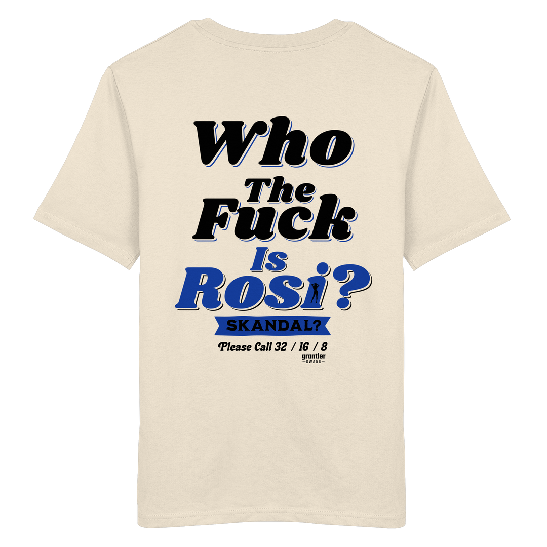 Naturfarbenes T-Shirt mit großem Backprint „Who The Fuck Is Rosi? Skandal?“ in Schwarz und Blau im Retro-Stil.