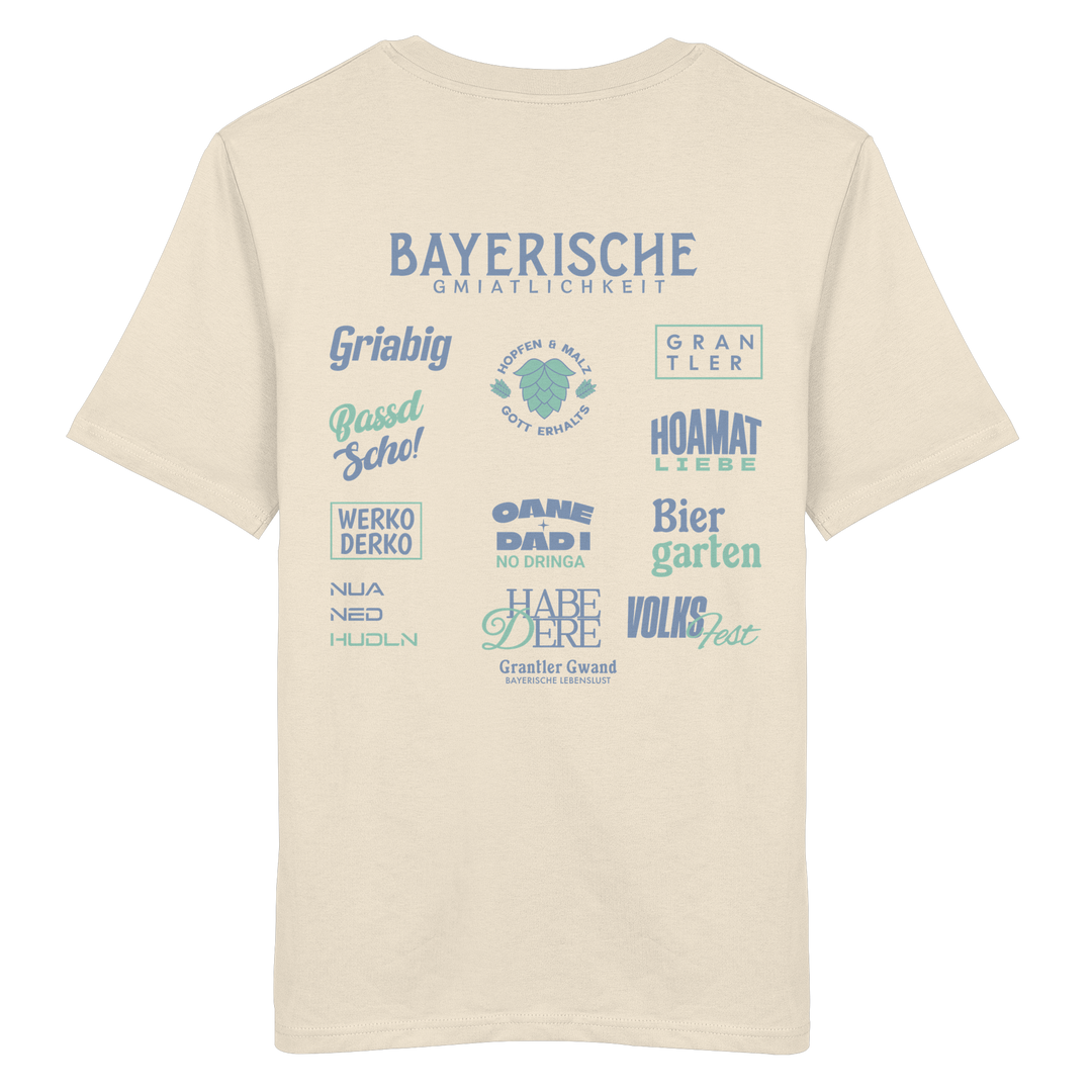 Beiges Bayerische Gmiatlichkeit T-Shirt mit großem grünem Backprint und bayerischen Begriffen wie Hoamatliebe, Biergarten, Volksfest, Grantler, Hopfen &amp; Malz und Griabig. Unisex T-Shirt aus 100 % ringgesponnener Baumwolle im modernen Streetwear-Look. Designed und bedruckt in Bayern von Grantler Gwand.