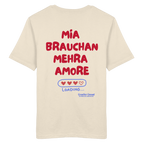 Naturfarbenes Shirt mit großem Backprint "Mia brauchan mehra Amore" und Herz-Ladebalken im bayerischen Streetwear-Design von Grantler Gwand.