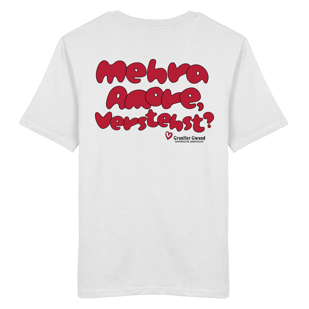 Weißes Shirt mit großem Backprint „Mehra Amore, verstehst?“ in roter Retro-Typografie.