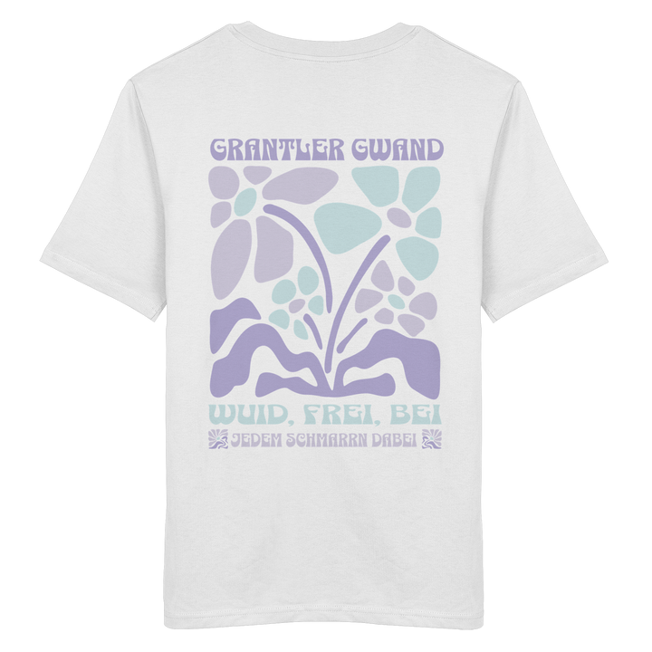 Weißes unisex Shirt mit großem Retro-Blumen-Backprint und dem bayerischen Schriftzug „Wuid, Frei, Bei Jedem Schmarrn Dabei“ von Grantler Gwand.