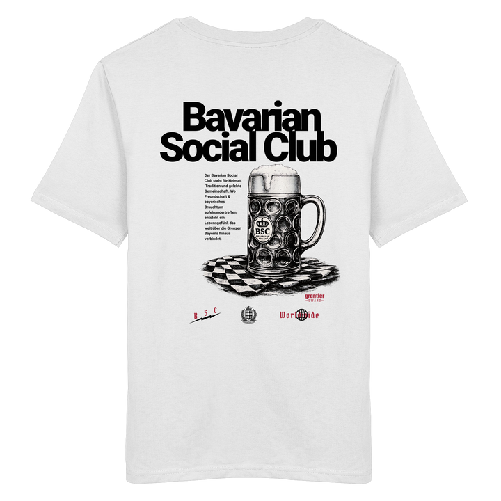 Weißes T-Shirt mit großem Bavarian Social Club Backprint, historischem Maßkrug-Motiv und modernem bayerischen Streetwear-Design.