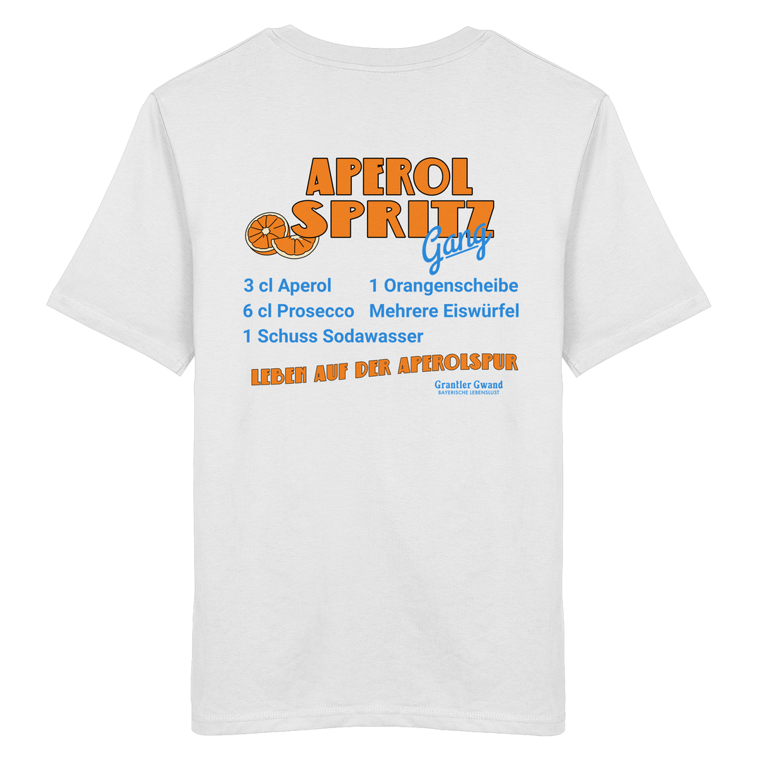 Weißes Unisex T-Shirt mit großem Aperol Spritz Gang Backprint im Retro-Design mit Cocktail-Rezept. Hochwertiges Premium-Shirt für Sommer, Biergarten, Festival, Urlaub und moderne Streetwear. Designed und bedruckt in Bayern von Grantler Gwand.