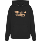 Schwarzer Unisex Hoodie von Grantler Gwand mit apricotfarbenem Frontprint „Minga & Amore“ im Retro-Schriftzug – bayerischer Streetwear Hoodie für Alltag, Biergarten und München.