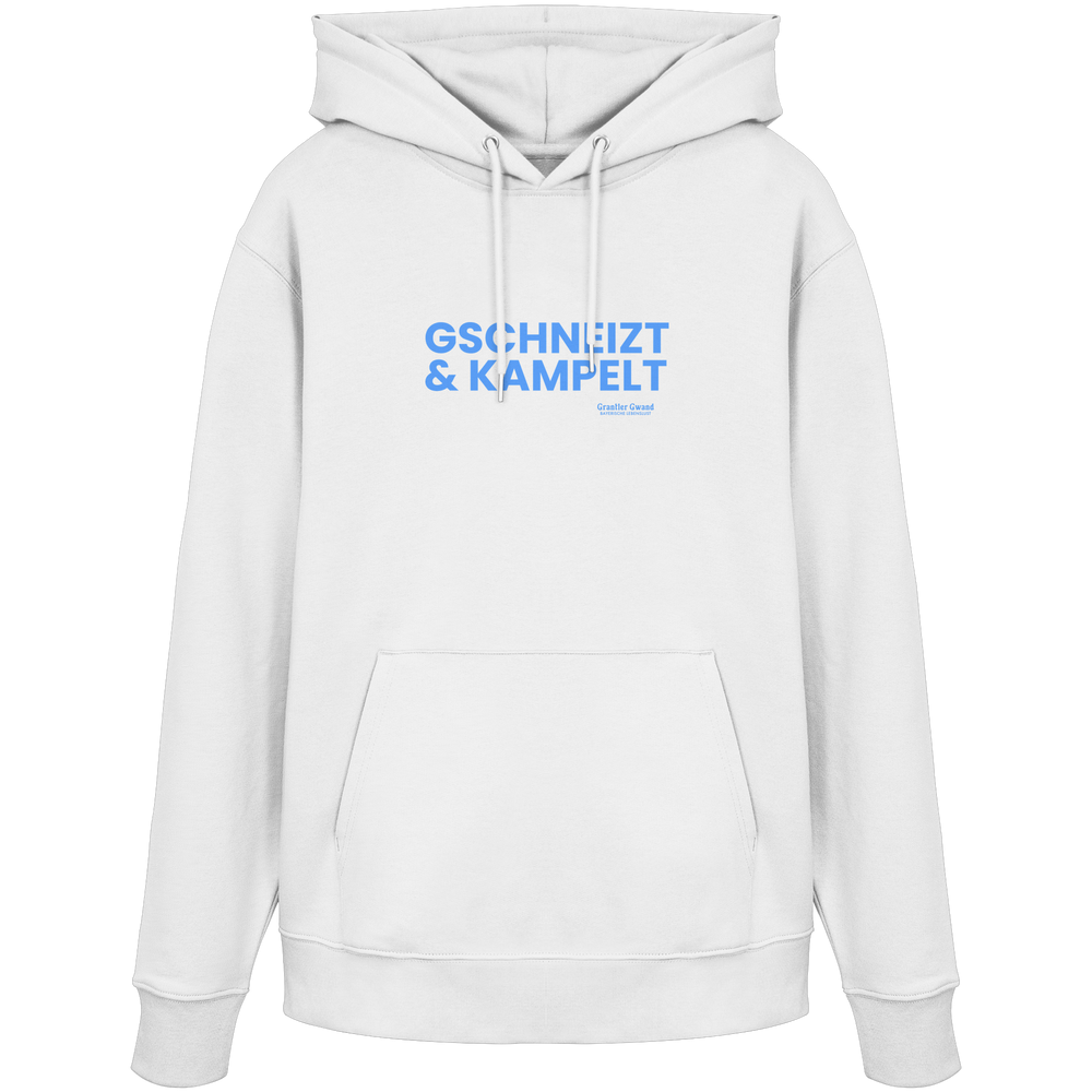 Weißer Unisex-Hoodie mit blauem Frontprint „Gschneizt & Kampelt“. Moderner bayerischer Hoodie mit Dialekt-Motiv für Volksfest, Biergarten und Alltag. Hochwertig verarbeitet, designed und bedruckt in Bayern von Grantler Gwand.