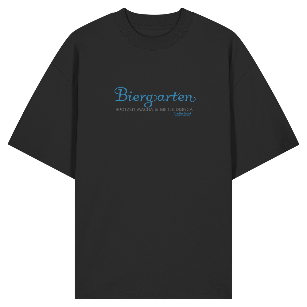 Schwarzes Oversize Shirt mit blauem „Biergarten“-Frontprint – bayerische Streetwear von Grantler Gwand im minimalistischen Look.