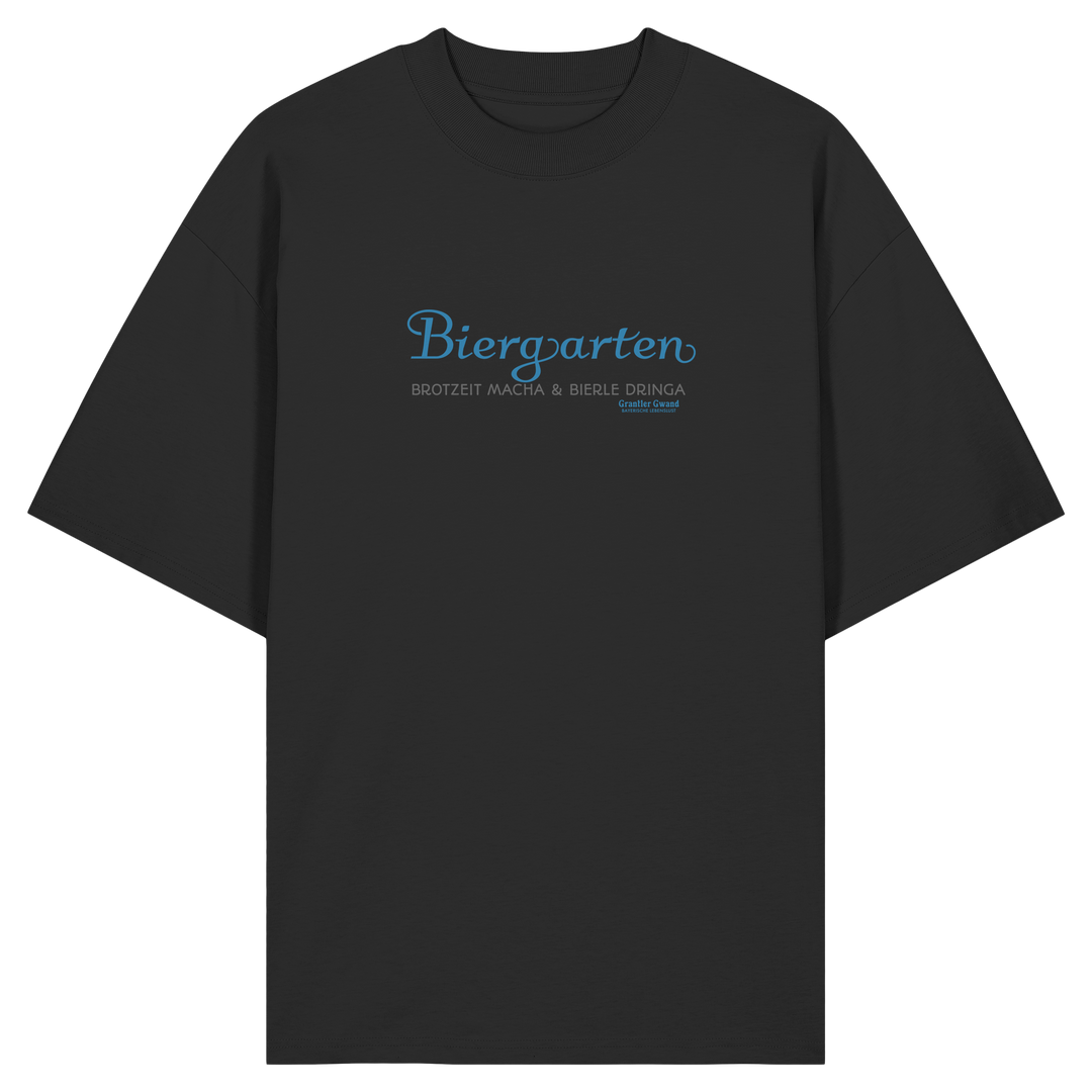 Schwarzes Oversize Shirt mit blauem „Biergarten“-Frontprint – bayerische Streetwear von Grantler Gwand im minimalistischen Look.