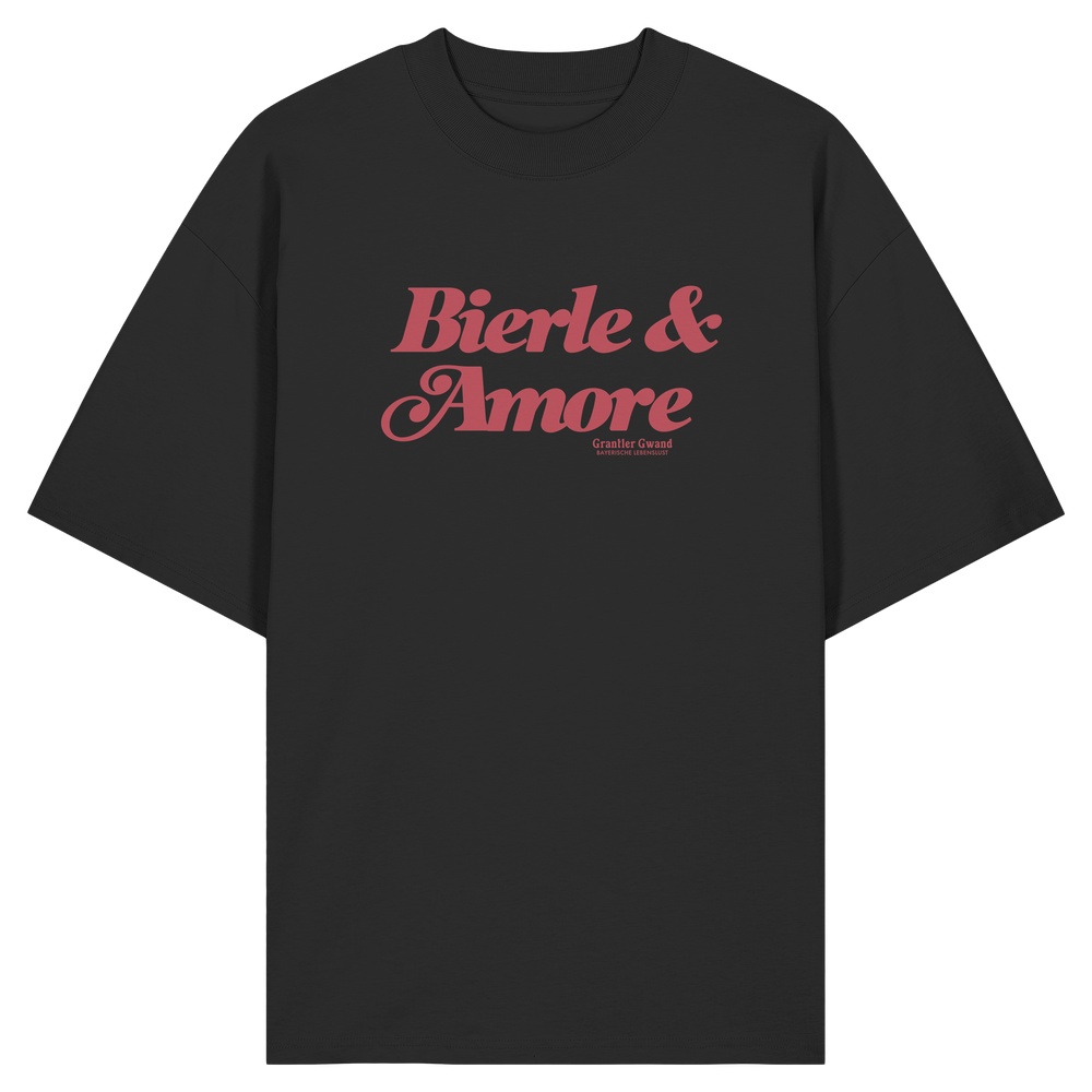 Schwarzes Oversize-T-Shirt in Bio Qualität mit rotem „Bierle & Amore“-Frontprint – bayerische Streetwear von Grantler Gwand im modernen, minimalistischen Look.