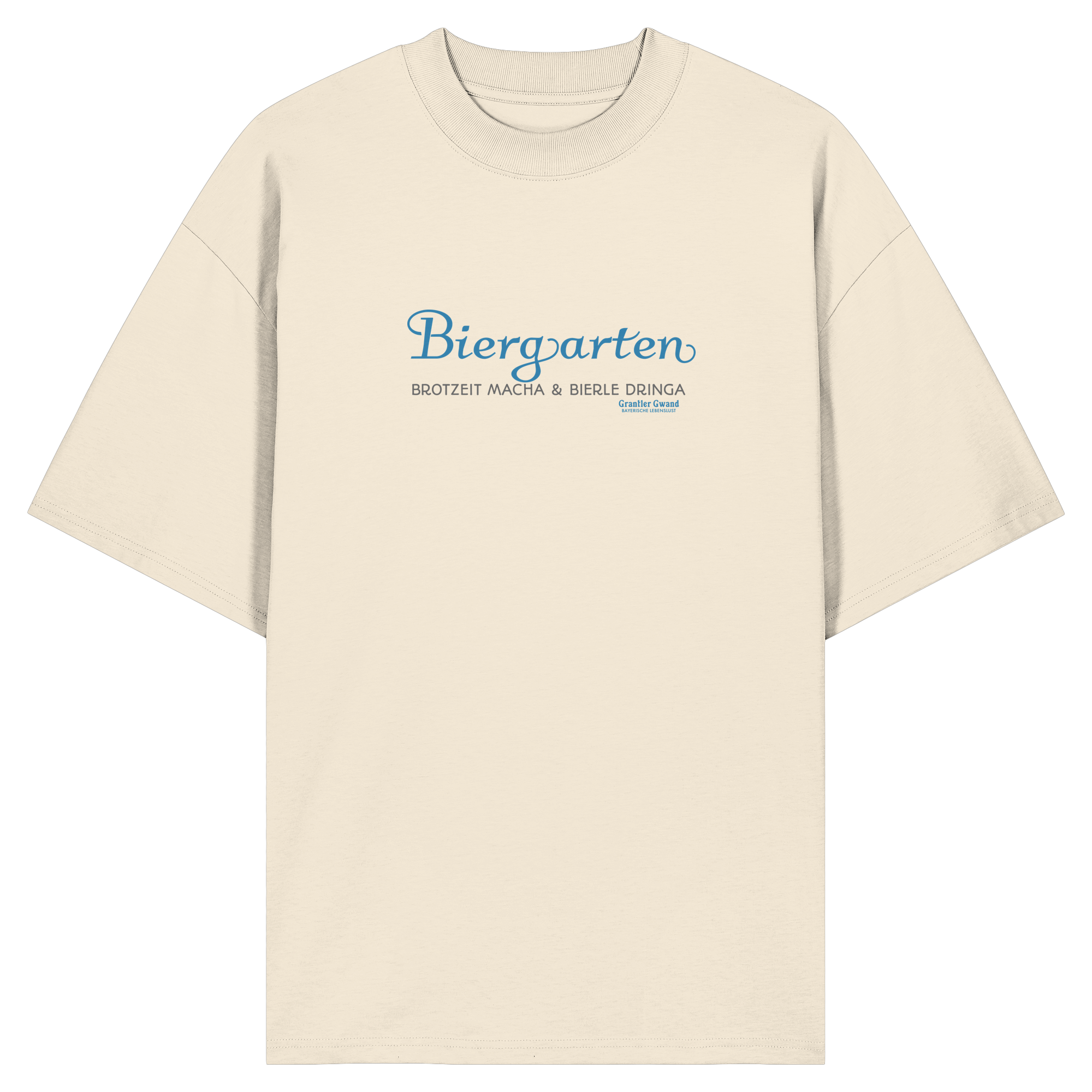 Cremefarbenes Oversize Shirt mit blauem „Biergarten“-Frontprint – bayerische Streetwear von Grantler Gwand im minimalistischen Look.