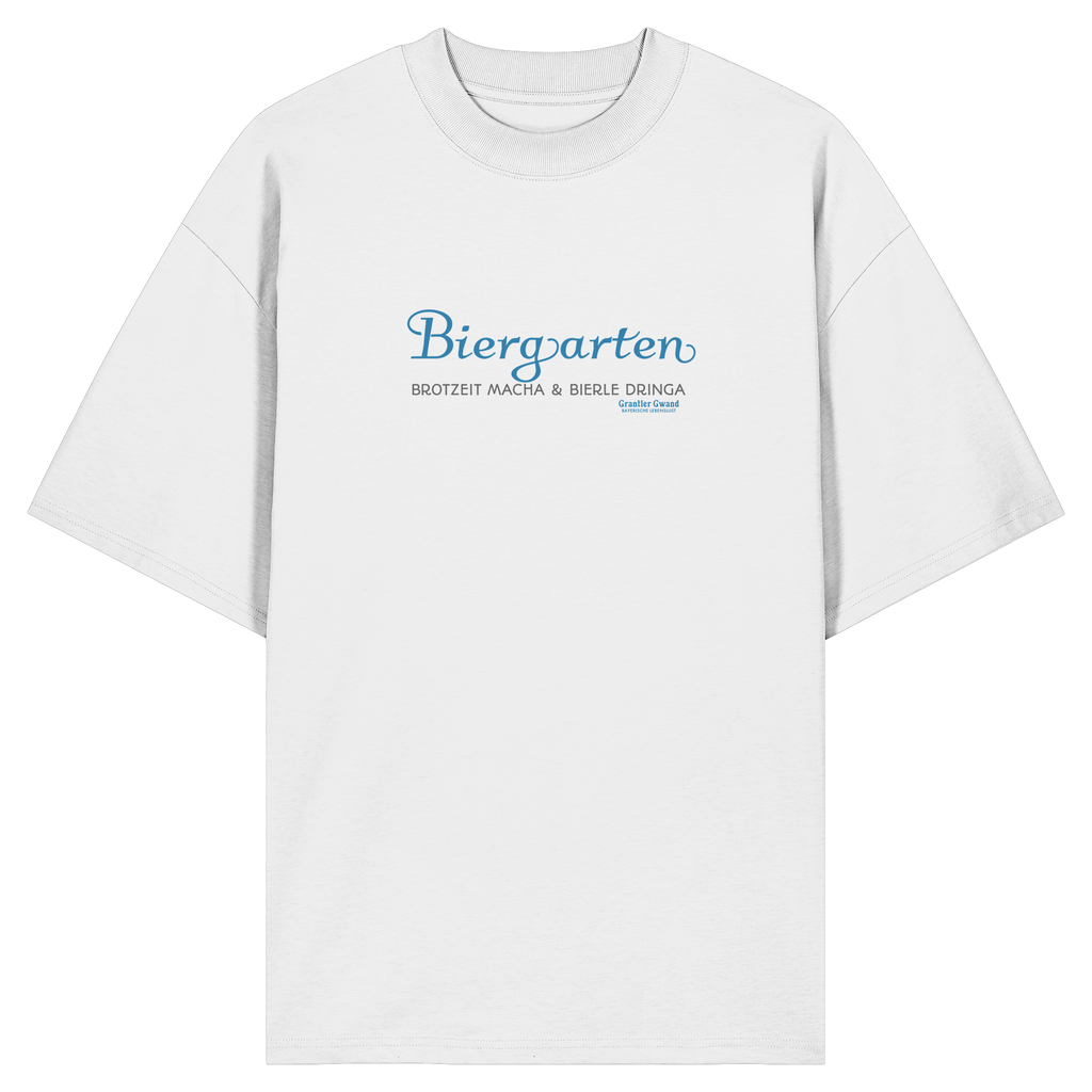 Weißes Oversize Shirt mit blauem „Biergarten“-Frontprint – bayerische Streetwear von Grantler Gwand im minimalistischen Look.