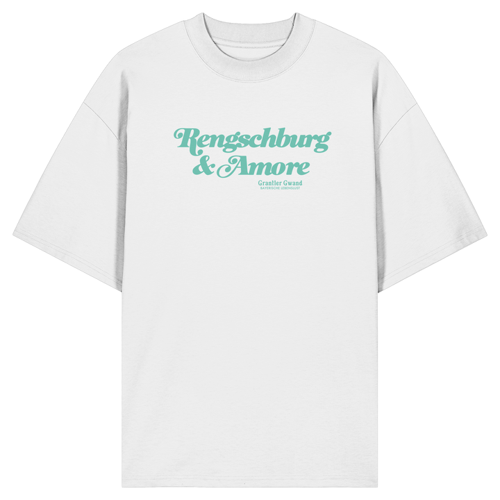 Weißes Oversize T-Shirt von Grantler Gwand mit mintgrünem Frontprint „Regensburg &amp; Amore“ im Retro-Schriftzug – bayerisches Streetwear Shirt aus Bio-Baumwolle.