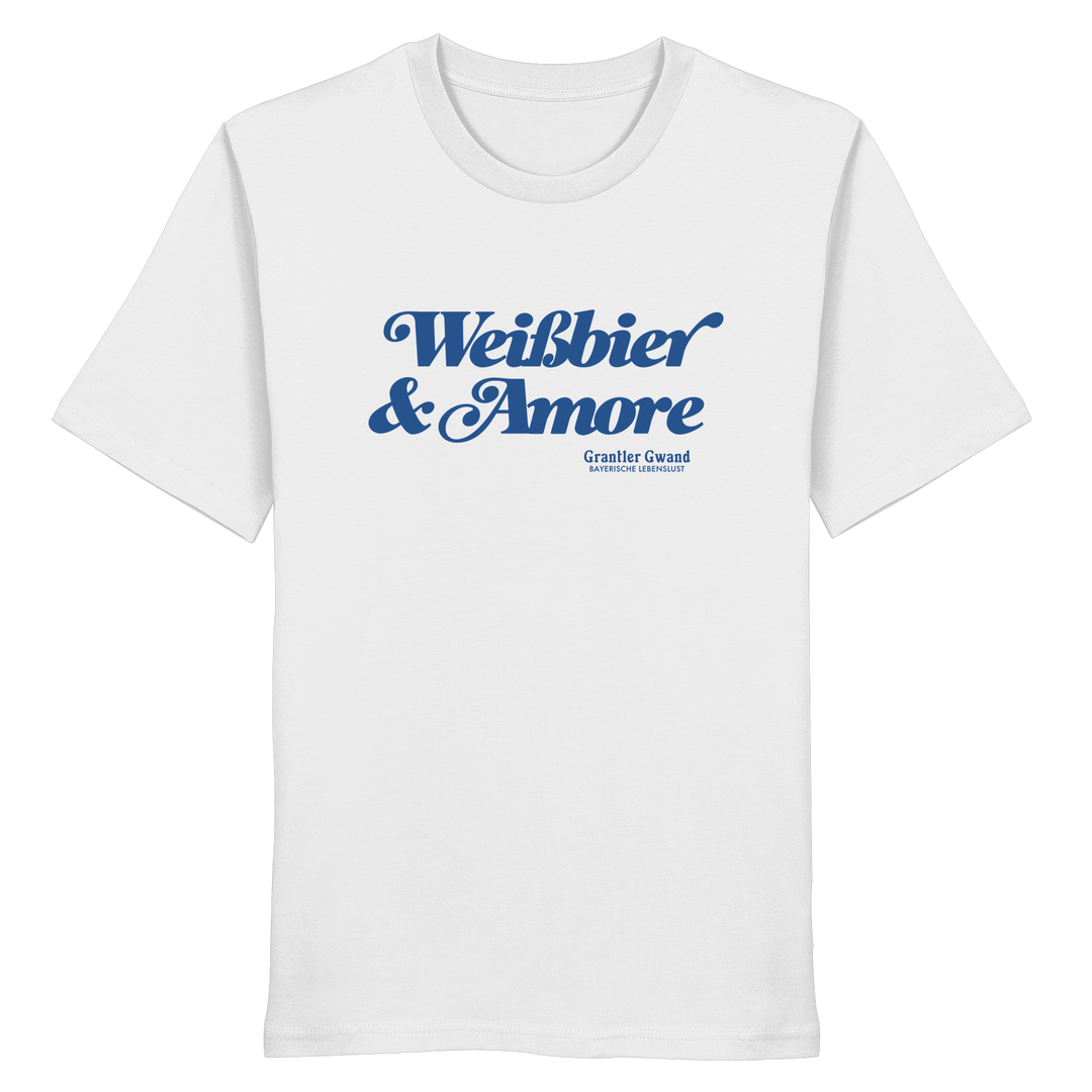 Weißes Unisex T-Shirt mit blauem Frontprint „Weißbier &amp; Amore“. Modernes bayerisches Streetwear-Shirt für Biergarten, Volksfest und Alltag. Hochwertige Baumwolle, designed und bedruckt in Bayern von Grantler Gwand.